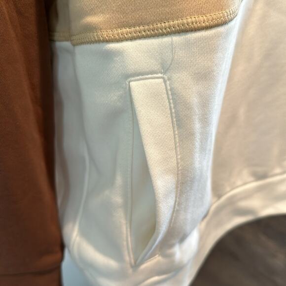 Wanna B Small Neutral Color-block Pullover Hoodie - Picture 5 of 10